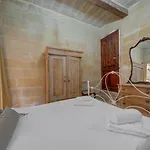 Tatil Evi Charming House In Close To Ferries *