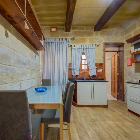 Charming House In Close To Ferries Holiday home *