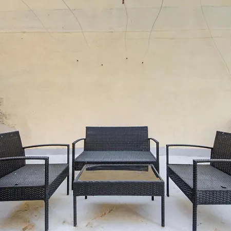 Charming House In Close To Ferries *