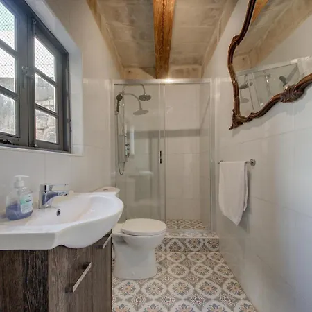 Charming House In Close To Ferries Σπίτι διακοπών Σλιέμα