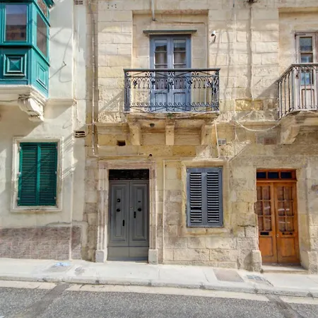 Σπίτι διακοπών Charming House In Close To Ferries *